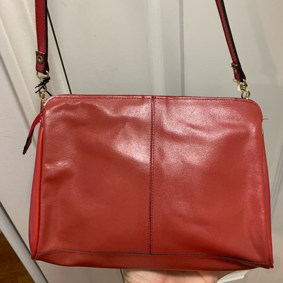OFFERS??? Stein of Montreal TRUE Vintage Red Crossbody - Picture 5 of 10